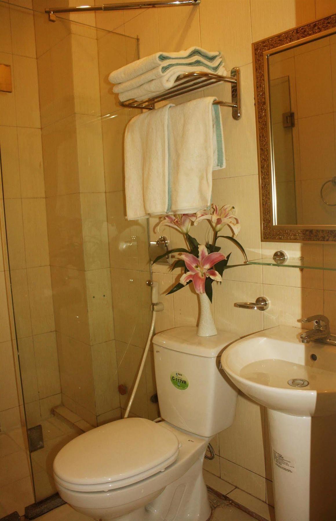 Real Vietnam Hotel Hanoi Exterior photo